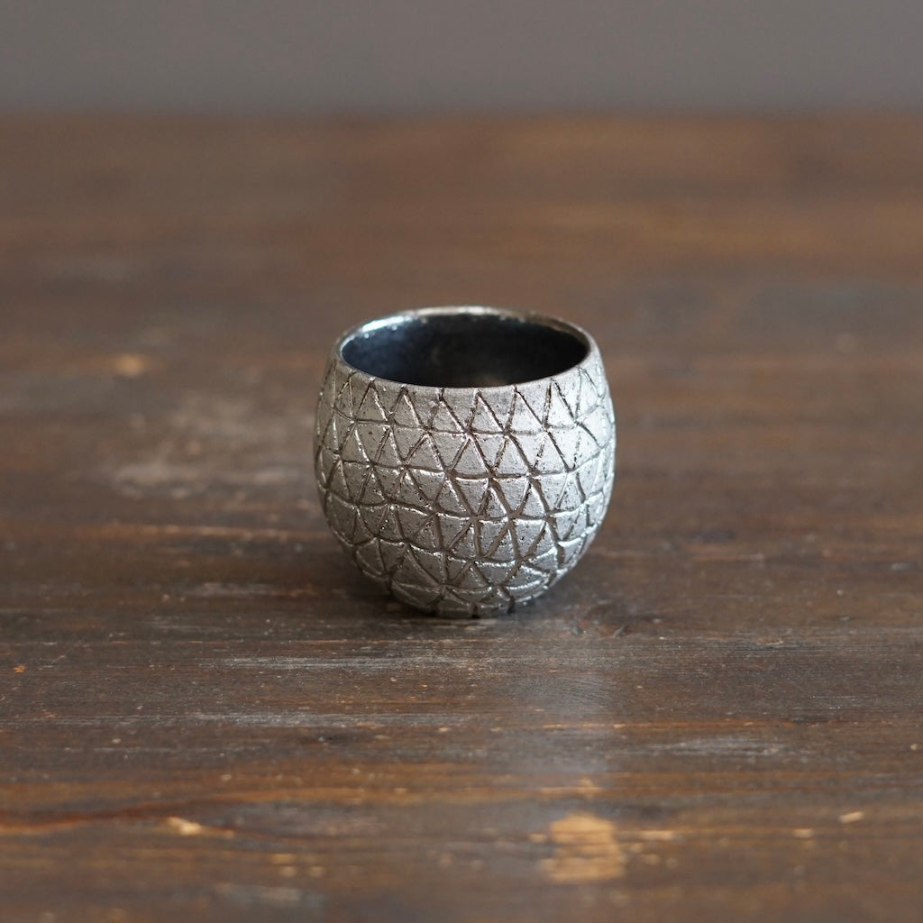 'Geometric' GUINOMI Sake Cup #OMT141B