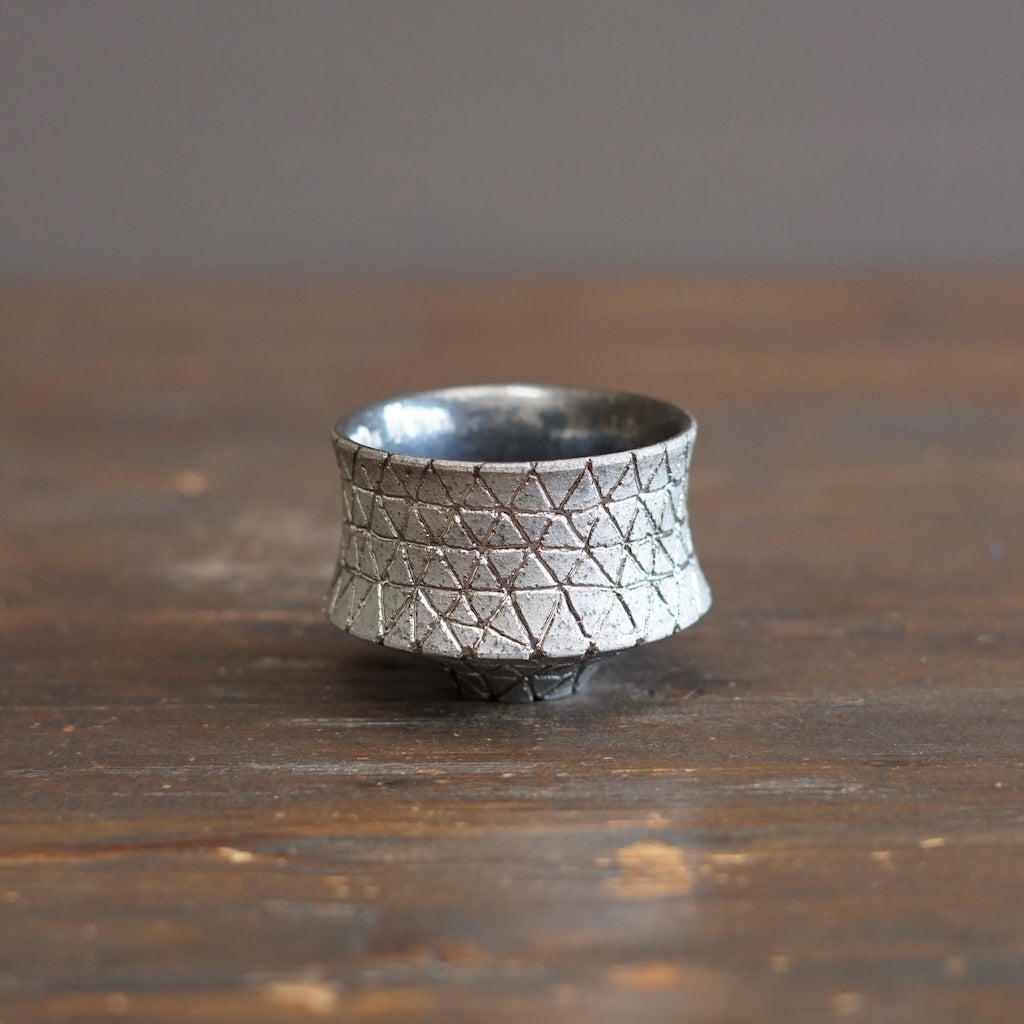 'Geometric' GUINOMI Sake Cup #OMT142B