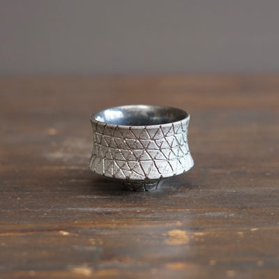 'Geometric' GUINOMI Sake Cup #OMT142B