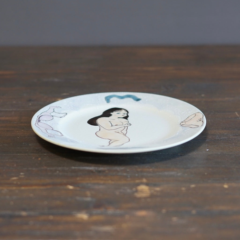 Feminine Figure Plate #MA139B