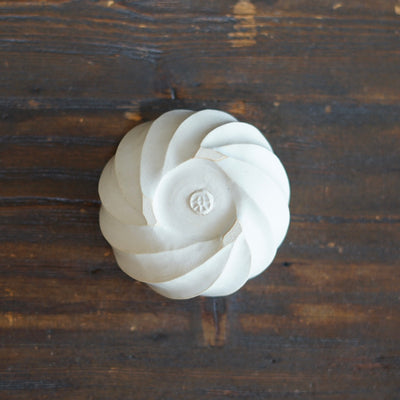 Twisted White Container #OMT123E