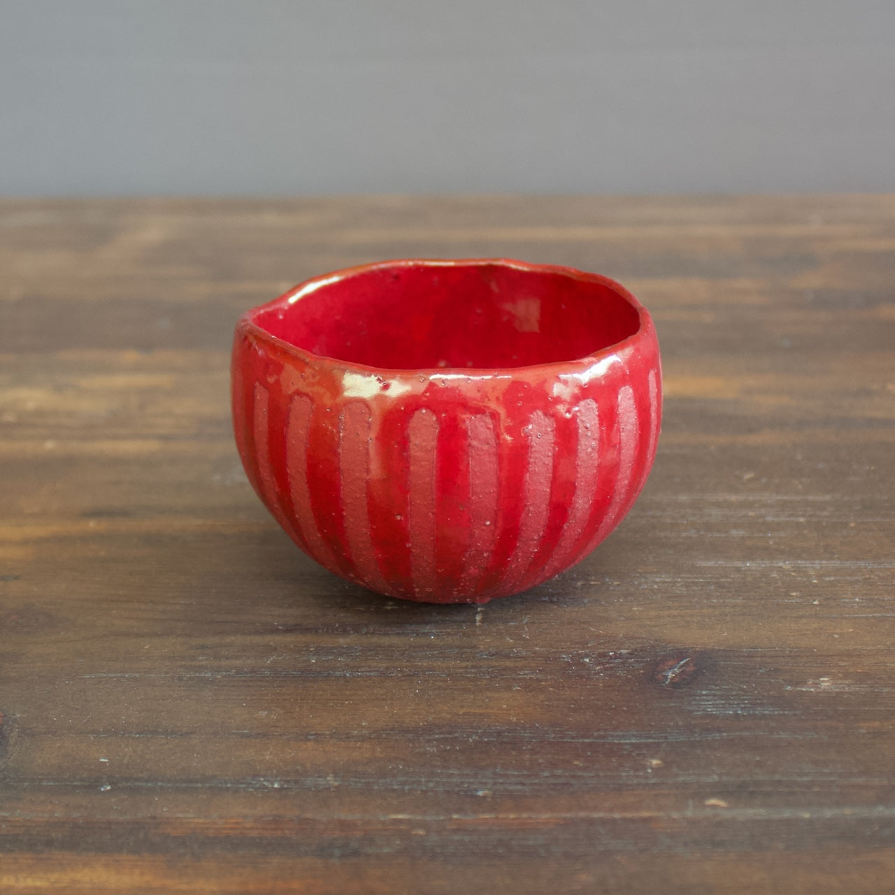 Round Red Luster Tea Cup #HT361D