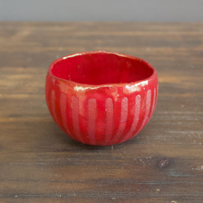 Round Red Luster Tea Cup #HT361E