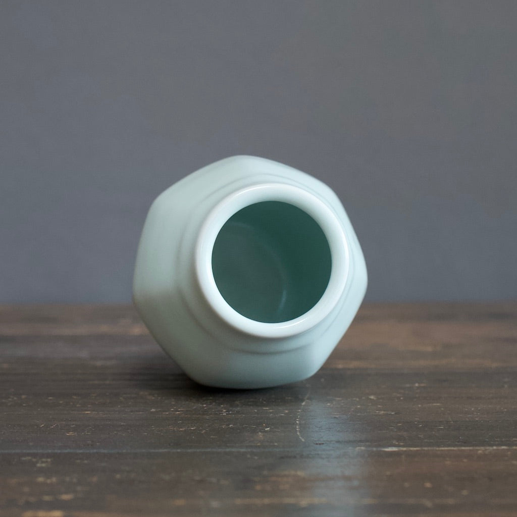 Porcelain Flower Vase by Daisuke Kameta #NN125