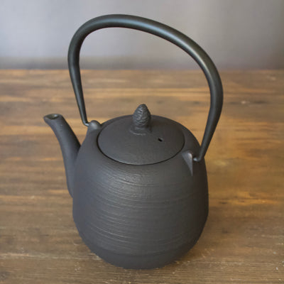 Cast Iron Tea Pot "Pine Cone" Black #480-480
